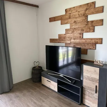 By Ossiach With Mountain Views * 사텐도르프