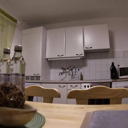 아파트 By Ossiach With Mountain Views *