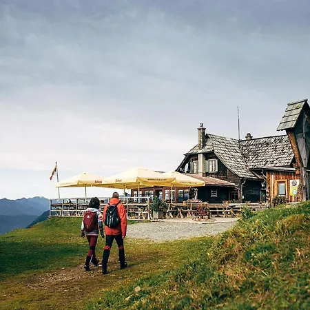 아파트 By Ossiach With Mountain Views