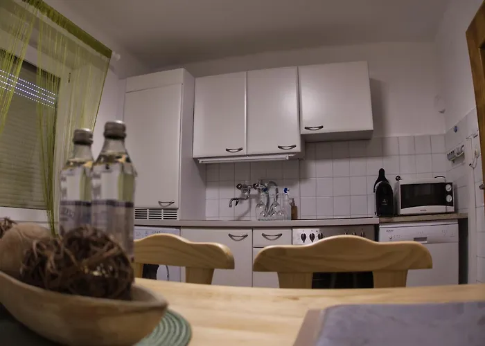 By Ossiach With Mountain Views Sattendorf