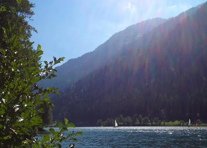 By Ossiach With Mountain Views Apartament